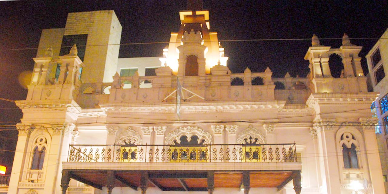 Star Theatre, Kolkata Tourist Attraction