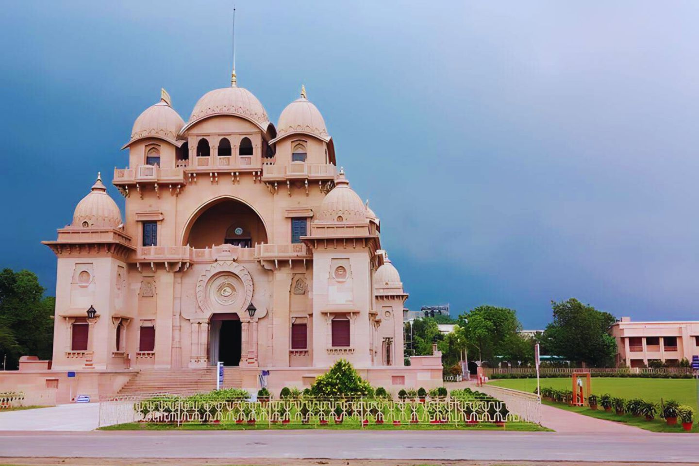 Belur Math Kolkata